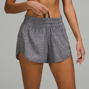 🍋Lululemon Tracker Low Rise Lined Shorts🍋